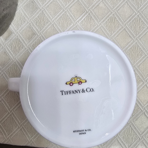🚕 Tiffany & Co. New York City NYC Fine Bone China Collectible Coffee Tea Mug - Picture 3 of 3
